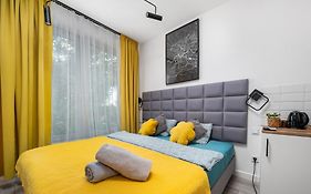 Golden Honey Apartments